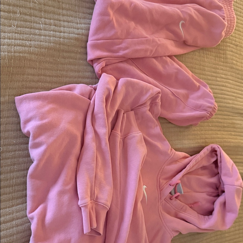 Nike Pink Hoodie and Sweatpants Set